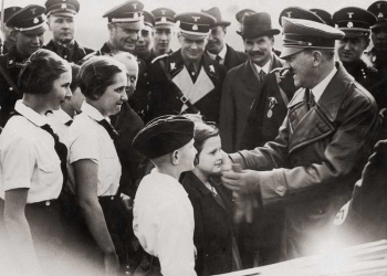 Hitler Folla